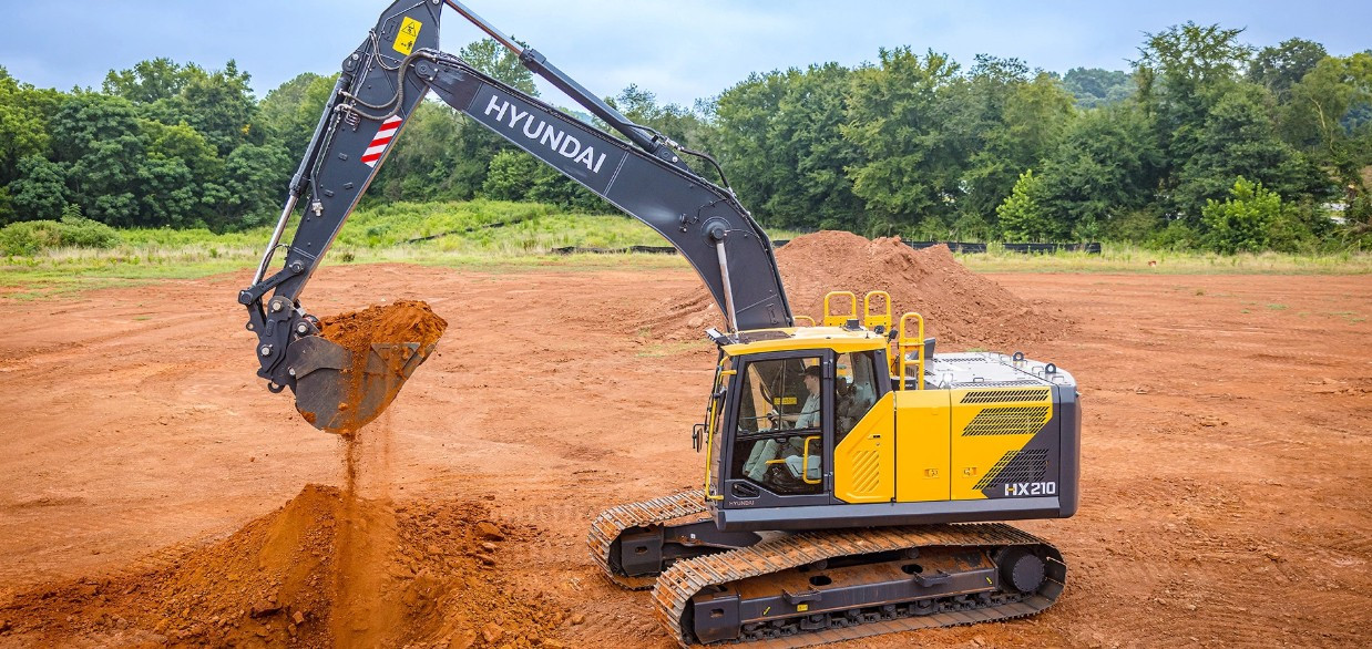 Industry News - Hyundai HX210L Joins Next-Generation HX Excavator Lineup