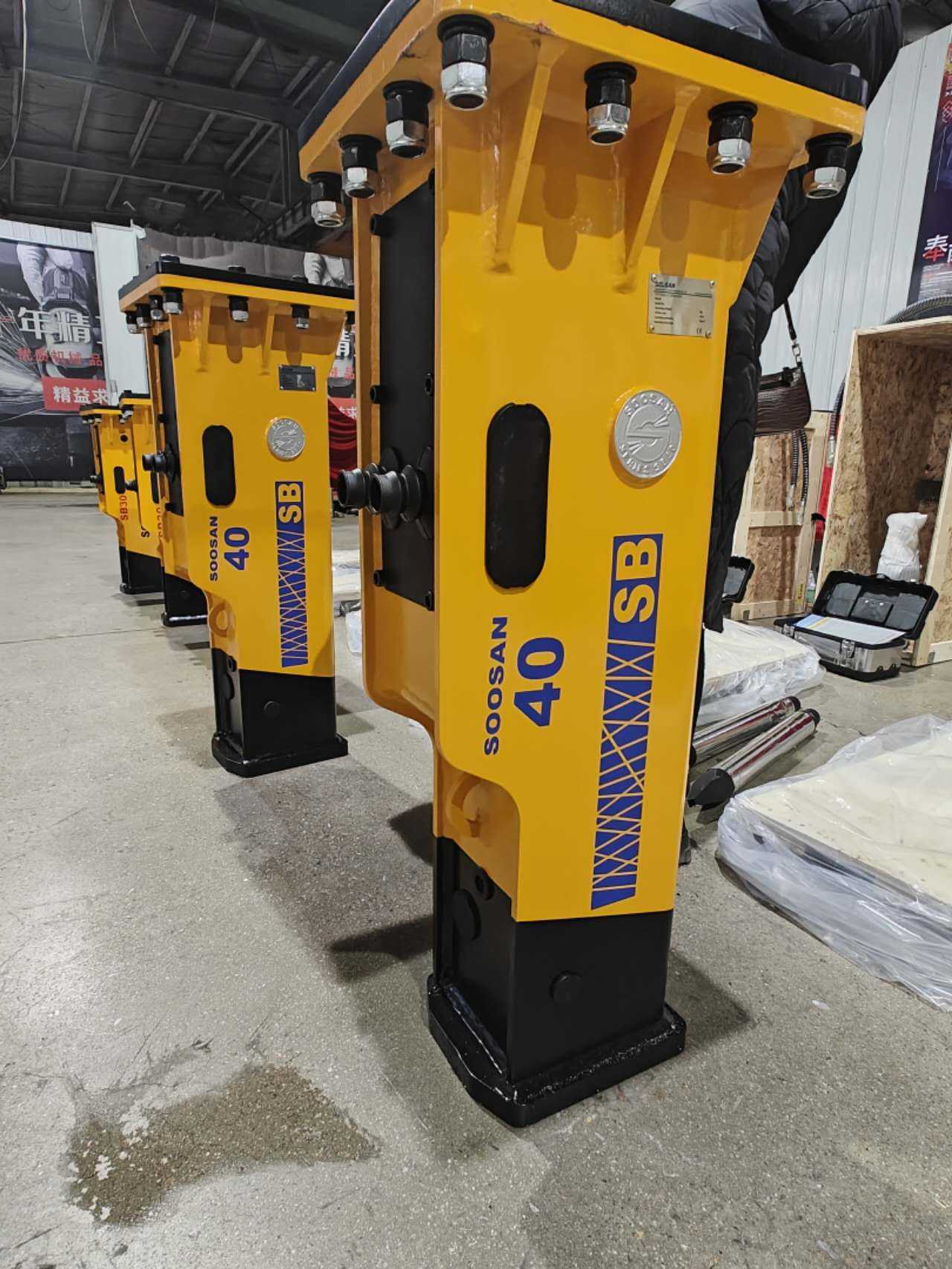 SOOSAN SB40 For Sale