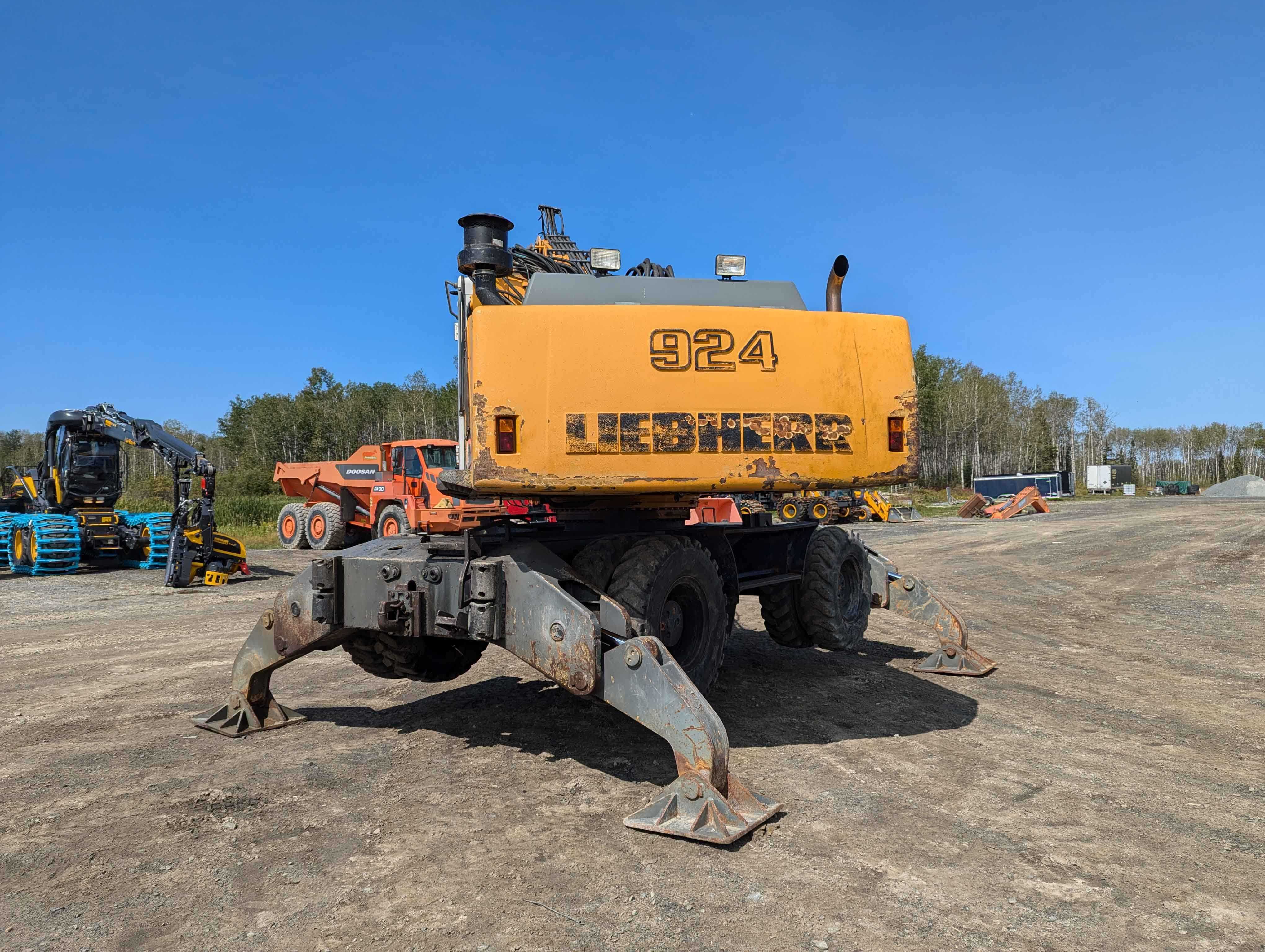2006 Liebherr A924B Litronic Excavator For Sale