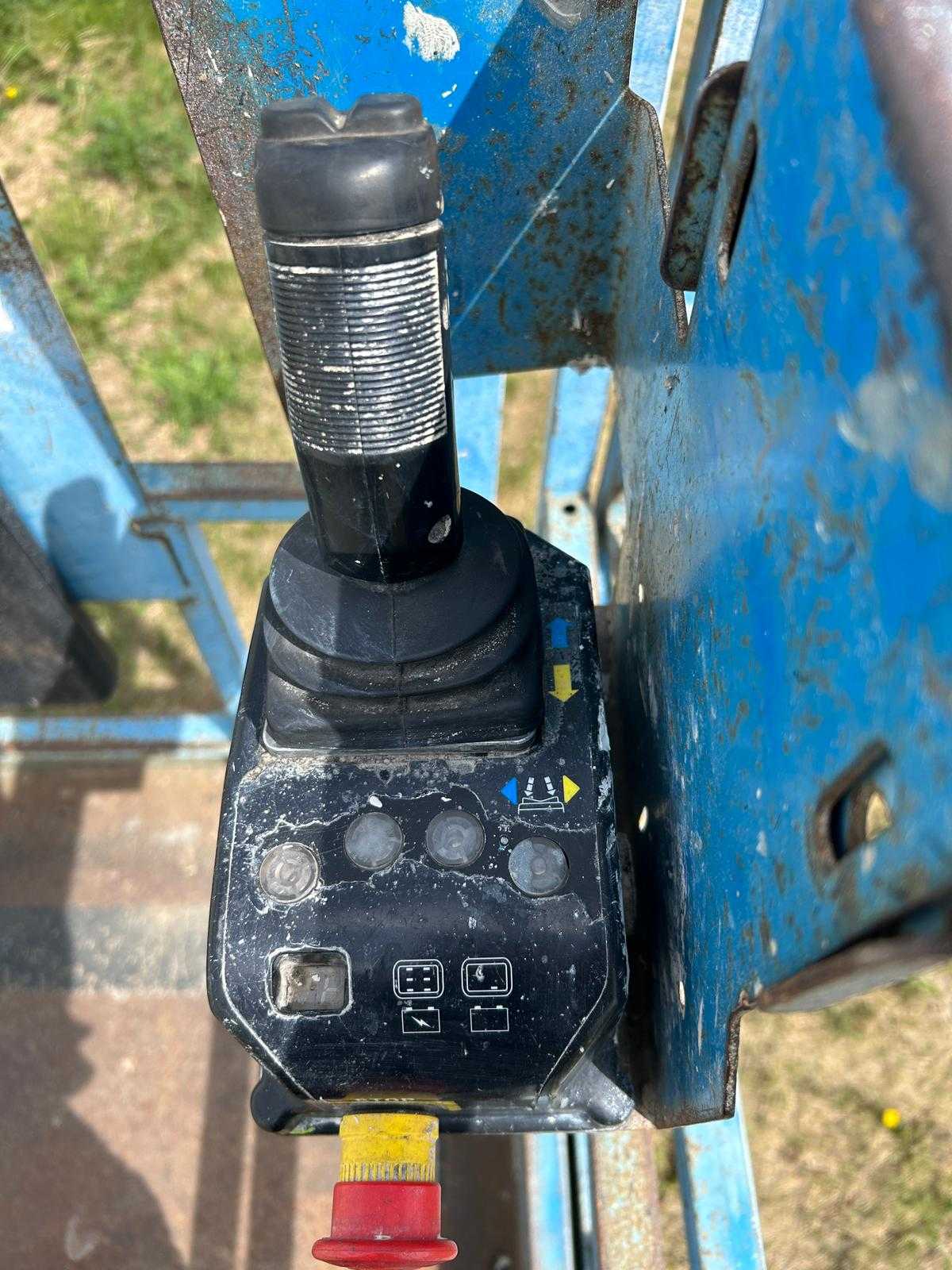 Genie GS2646 scissor lift For Sale