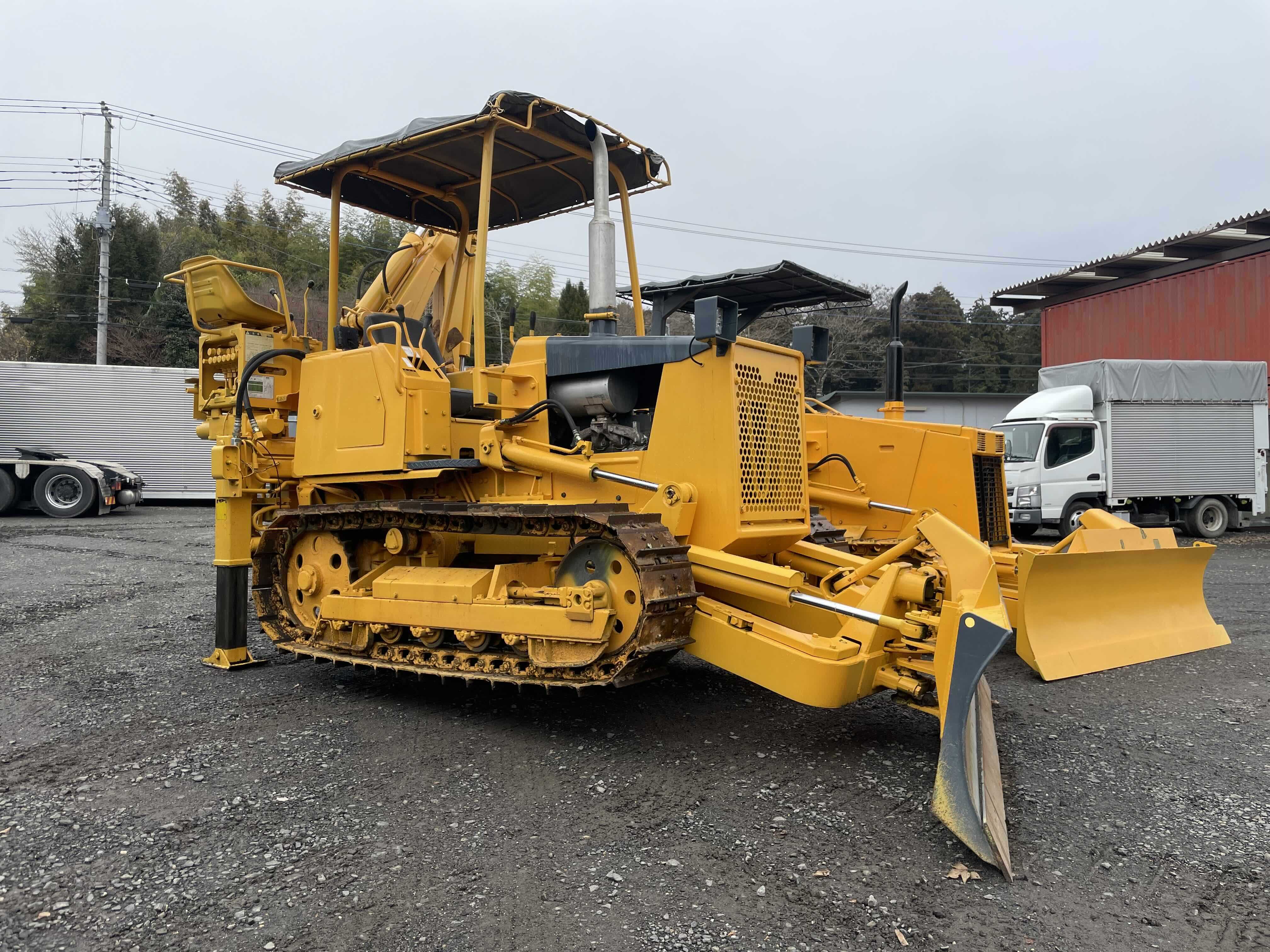 Bulldozer Komatsu D20A-6 For Sale