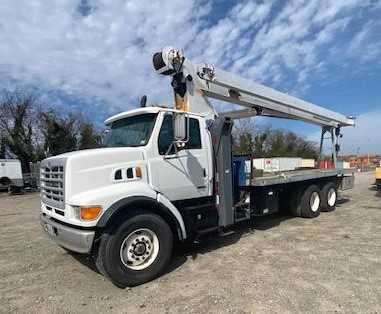 2004 crane truck Manitex 26101c Sterling boom reach 141ft caterpillar c12 For Sale