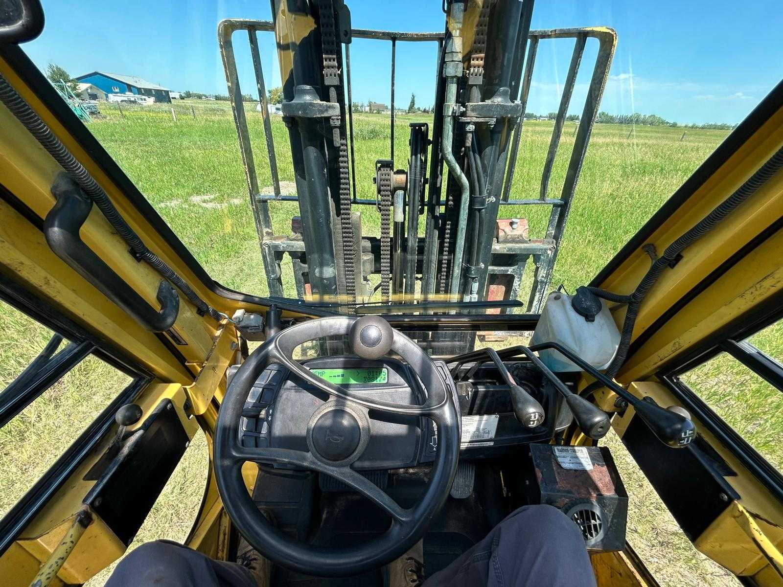 Hyster forklift H70FT closed cab For Sale