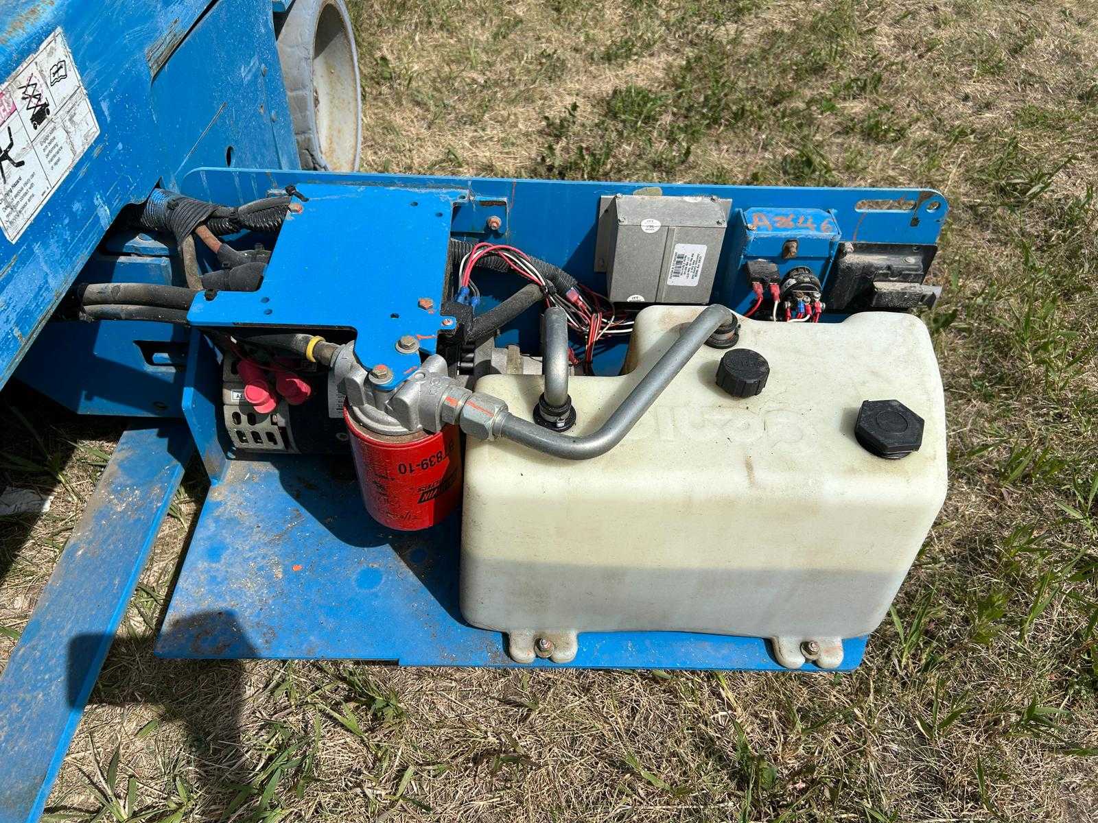 Genie GS2646 scissor lift For Sale