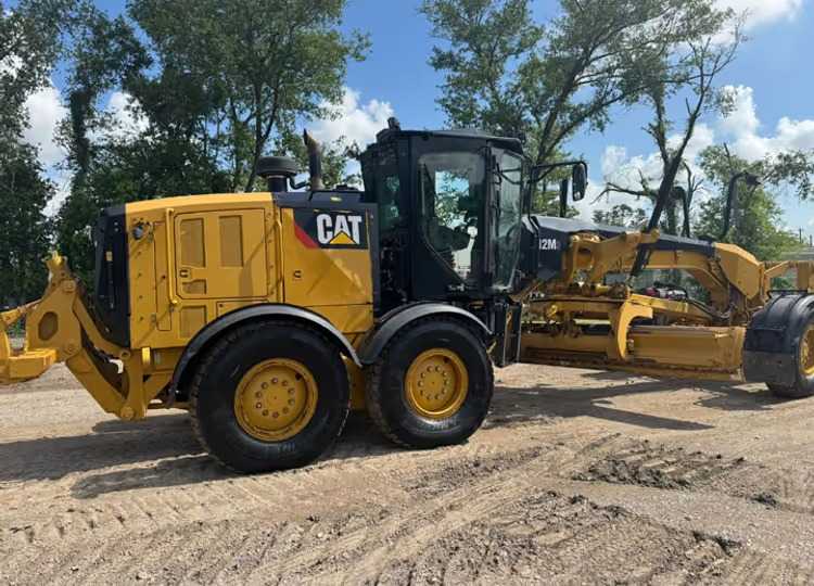 2015 Caterpillar 12M3 For Sale