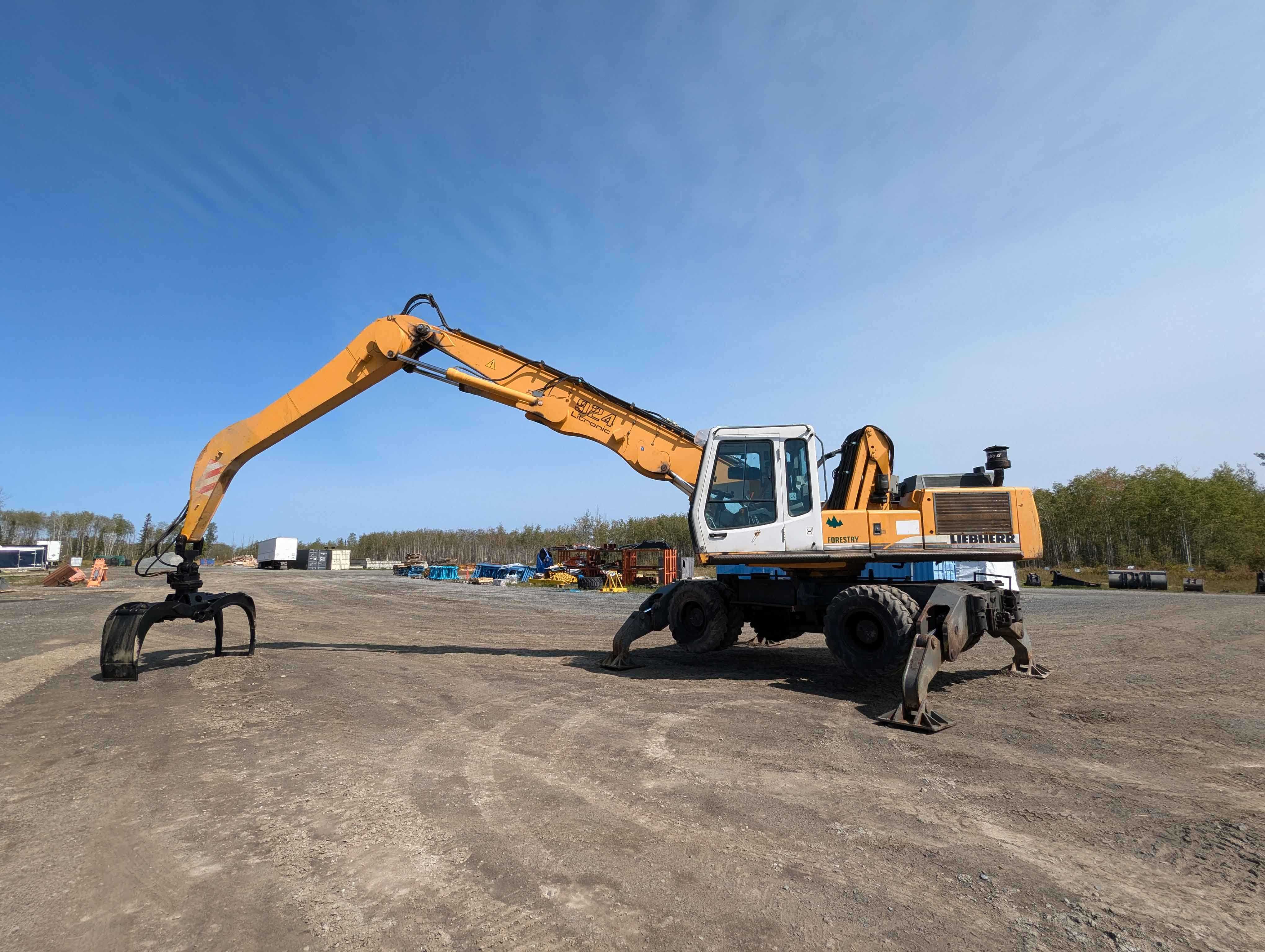 2006 Liebherr A924B Litronic Excavator For Sale