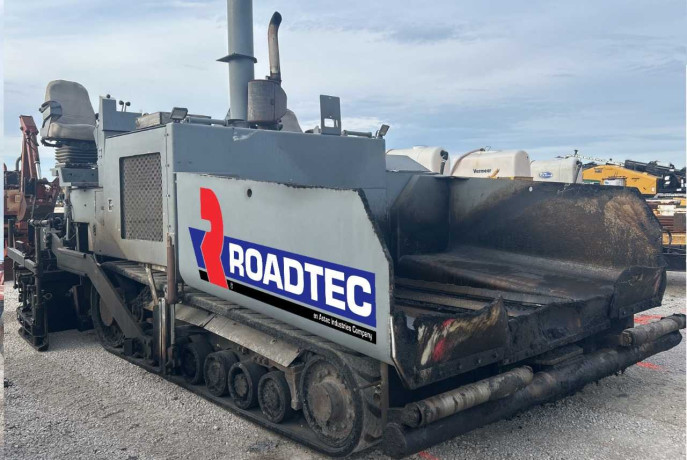 roadtec-rp195-track-asphalt-paver-big-3