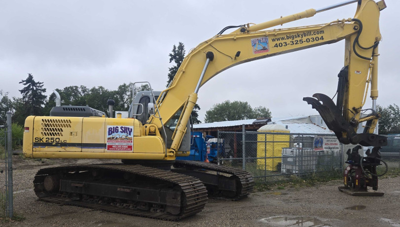 2004-250-kobelco-excavator-big-1