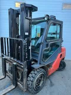 2014 Toyota 6000# cabbed Forklift