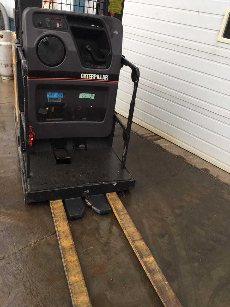 2006 Caterpillar 3000 Order Picker For Sale